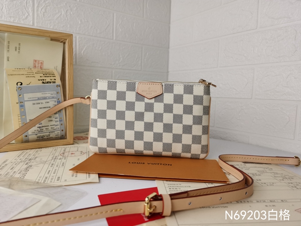 ルイヴィトンバッグ正面デザイン